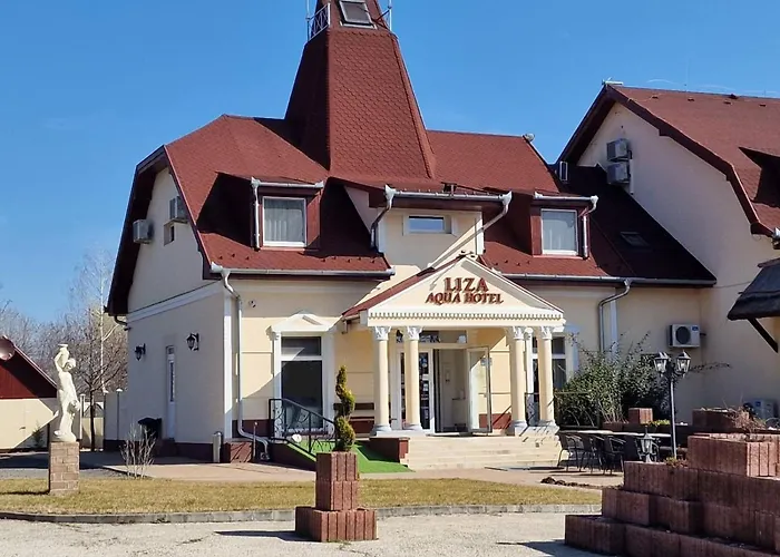 Liza Aqua & Conference Hotel